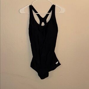 Speedo Size 8 Black PowerFlex Athletic One-Piece